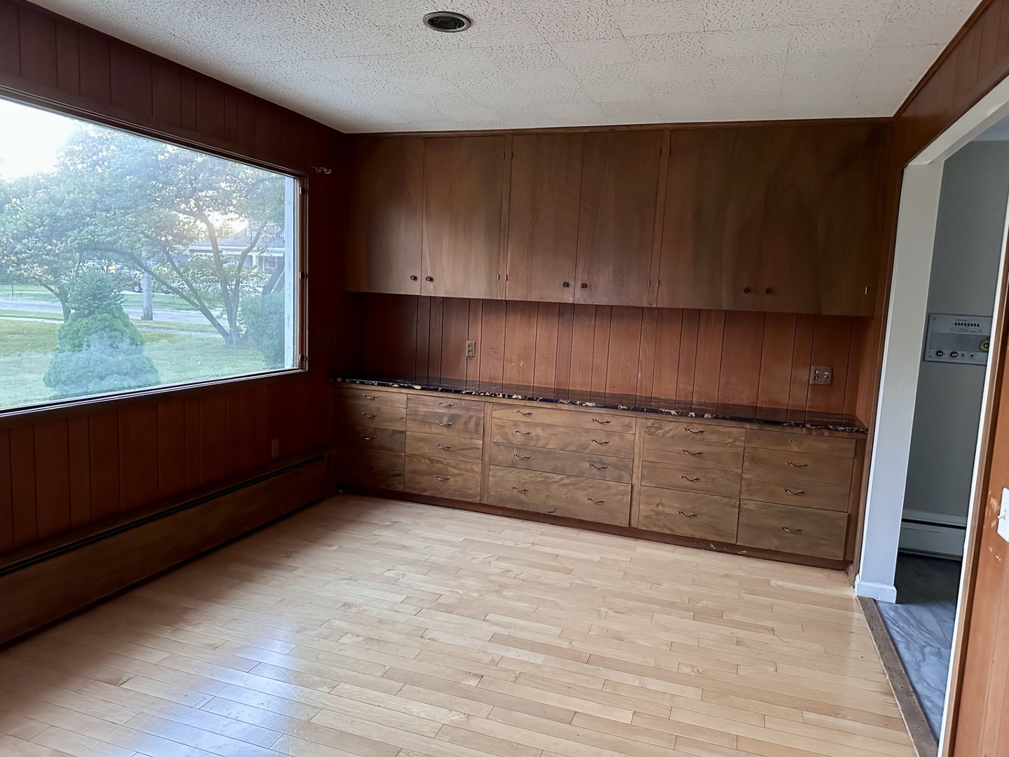 316 Guthrie Street Ottawa, IL 61350 - Photo 2 of 8