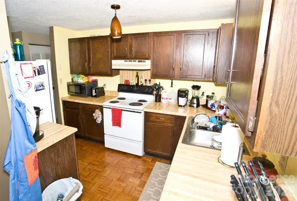 $3,949 | 1635 Van Dyke Drive, Charlotte, NC 28213