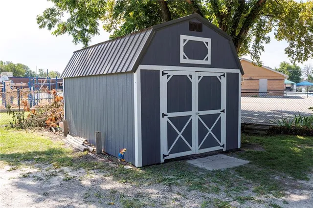 $205,000 | 1520 North 8th Street, Neodesha, KS 66757