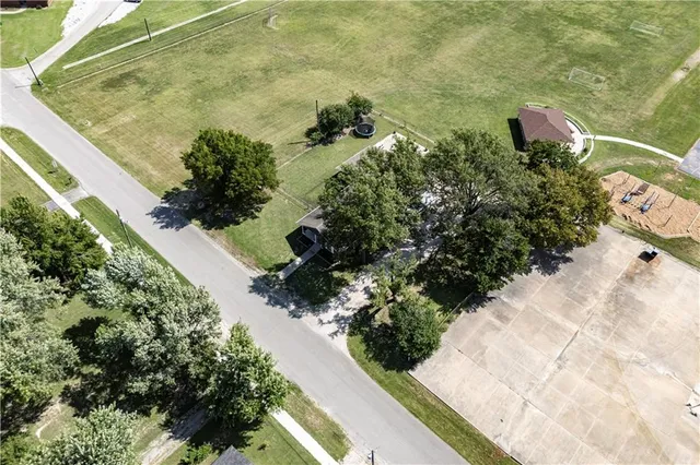 $205,000 | 1520 North 8th Street, Neodesha, KS 66757