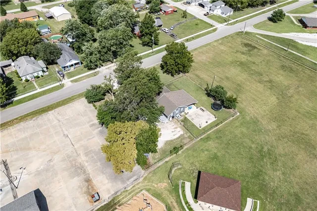 $205,000 | 1520 North 8th Street, Neodesha, KS 66757