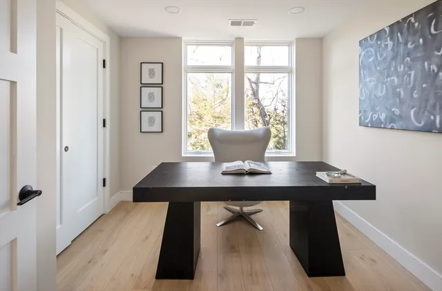 $5,250 | 20 Kinmonth Road, Unit 306, Newton, MA 02468