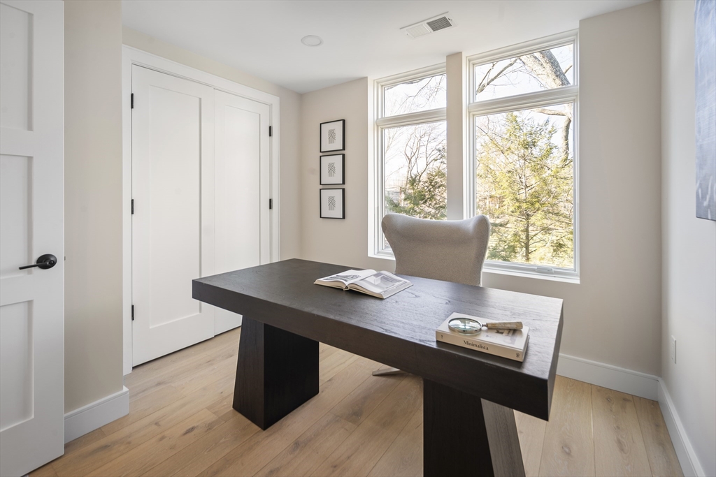 20 Kinmonth Road, Unit 306 Newton, MA 02468 - Photo 17 of 27