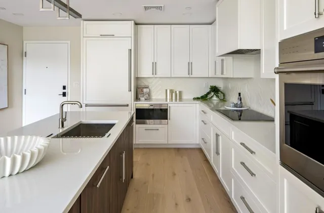 $5,250 | 20 Kinmonth Road, Unit 306, Waban, MA 02468