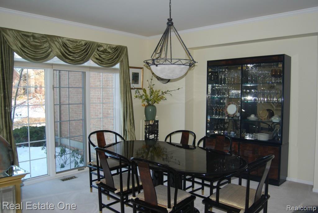 5765 Kirkridge Trail Rochester, MI 48306 - Photo 5 of 23 Formal Dining Room