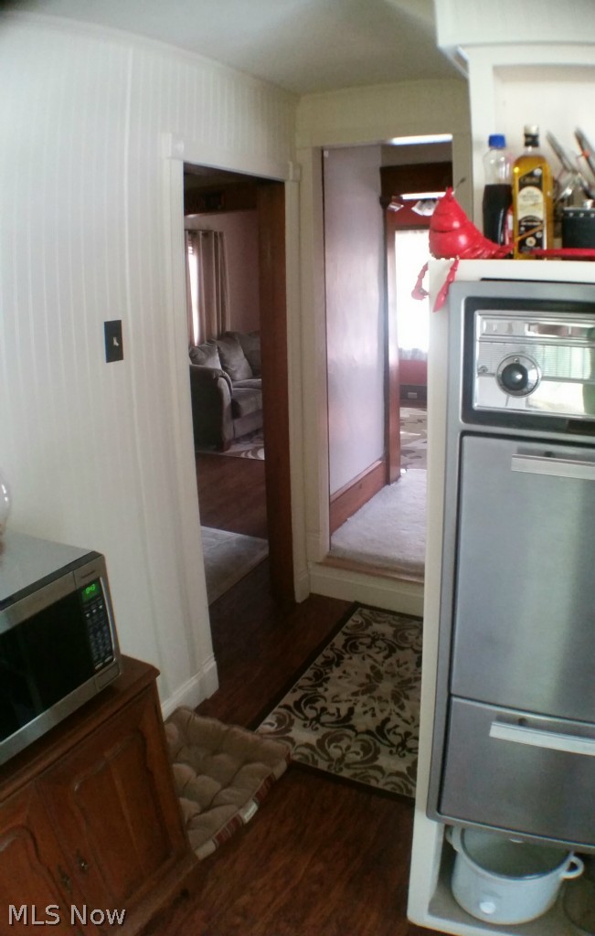 1628 Manchester Road Akron, OH 44314 - Photo 3 of 23 Gallery Image 3