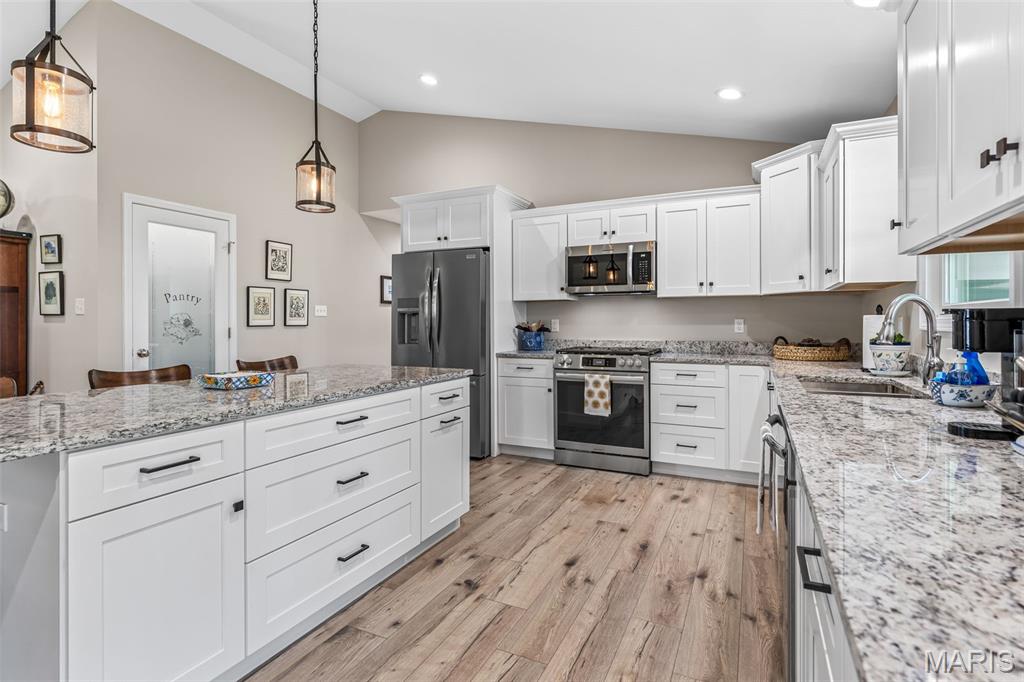 119 Buford Mountain Road Farmington, MO 63640 - Photo 11 of 54