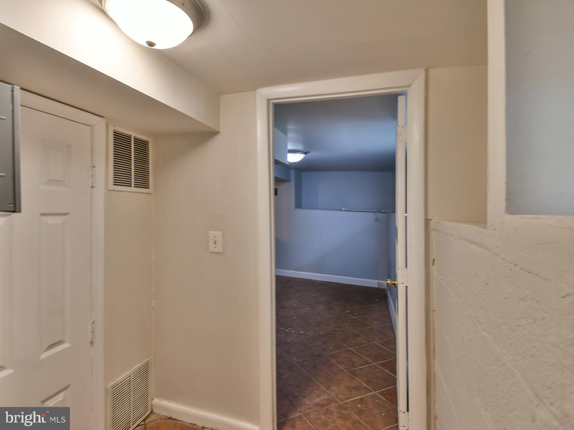 5415 Powhatan Road Riverdale, MD 20737 - Photo 38 of 53