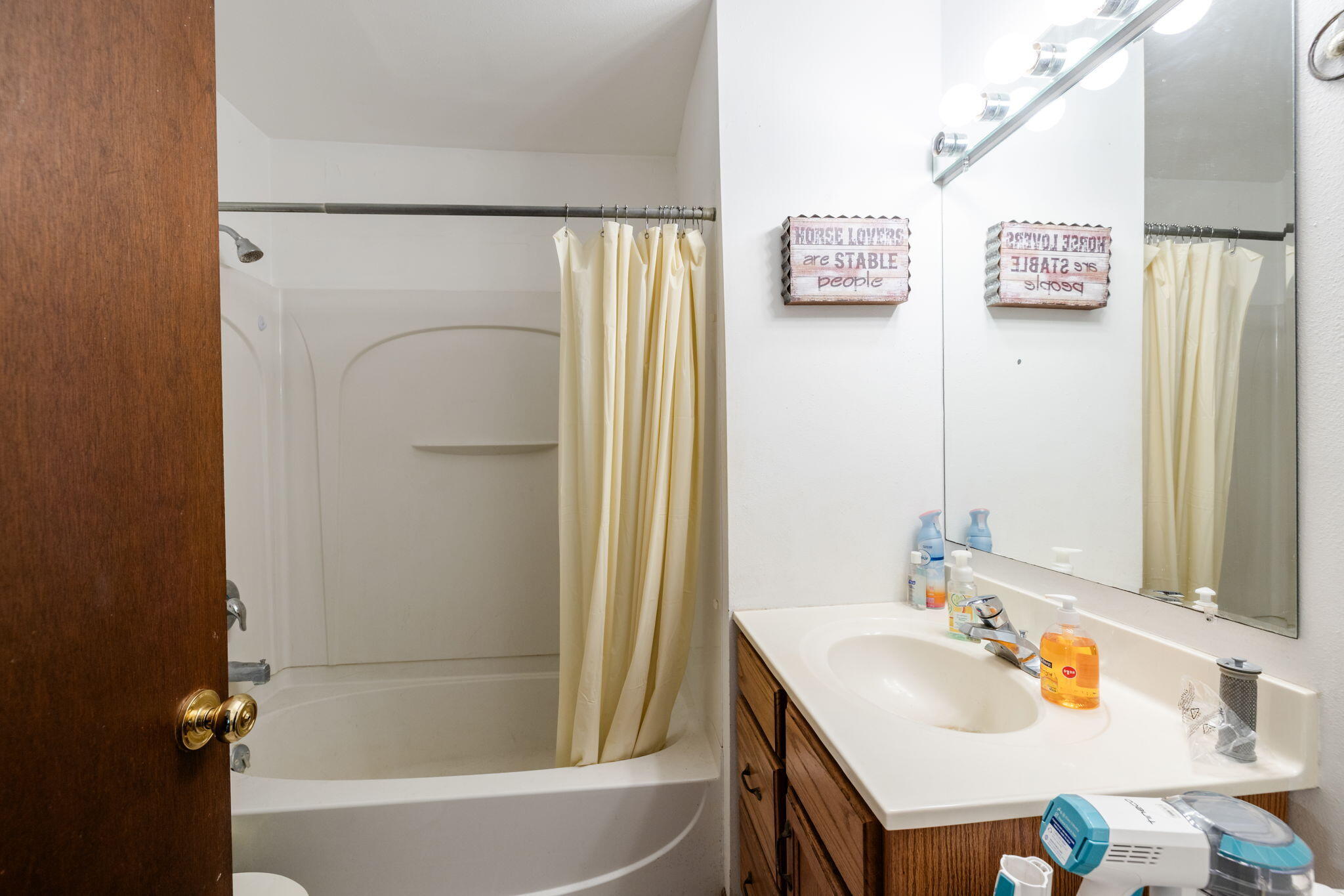 W4102 Ober Road Greenfield, WI 54623 - Photo 15 of 38 Unit 2 Bathroom