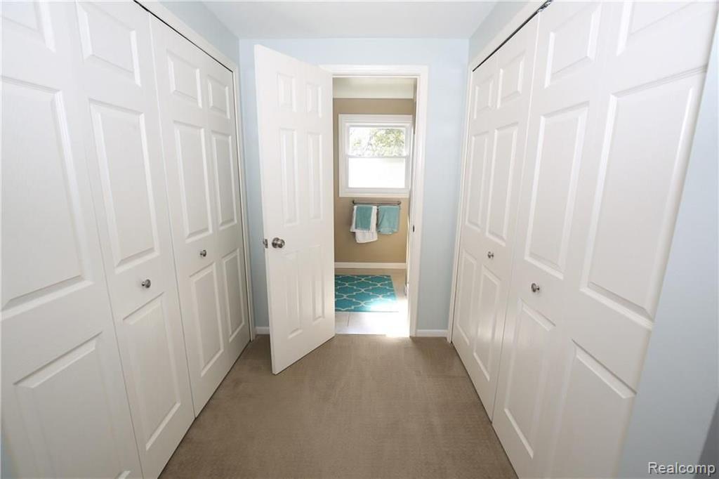 925 Bridgestone Drive Rochester Hills, MI 48309 - Photo 31 of 54