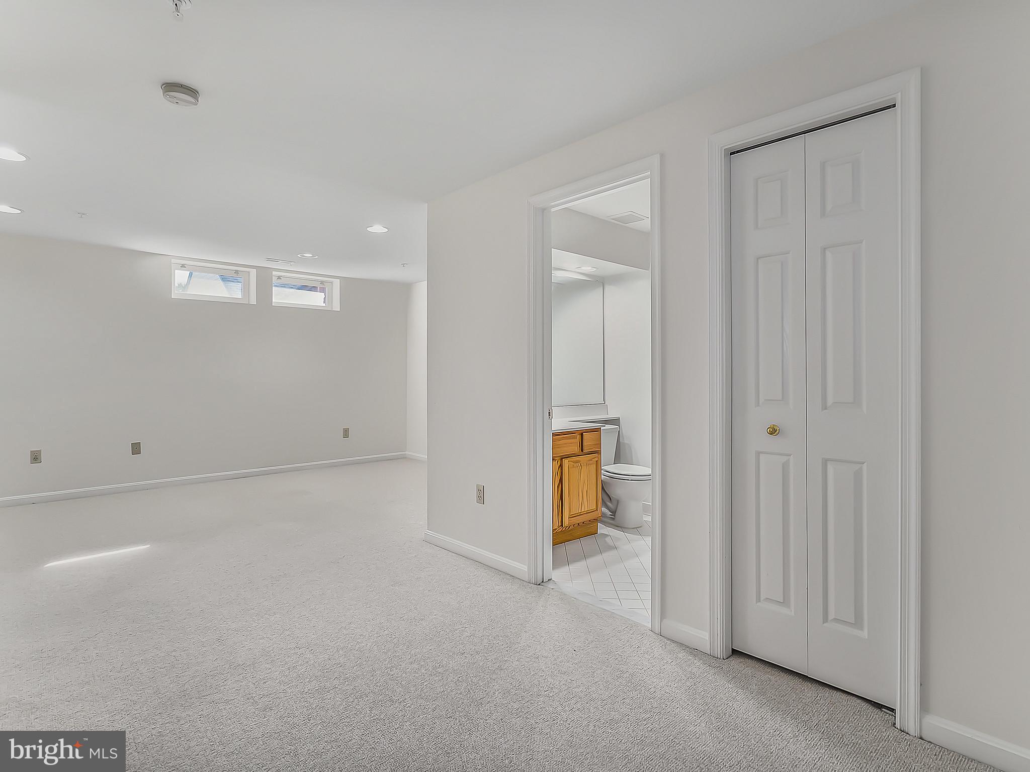16820 Centerfield Way Olney, MD 20832 - Photo 38 of 48 Famitly Room