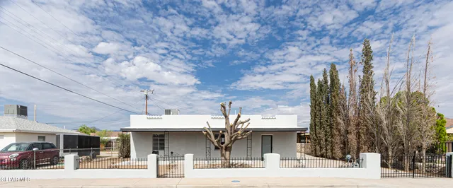 $199,000 | 460 Chesak Circle, El Paso, TX 79905