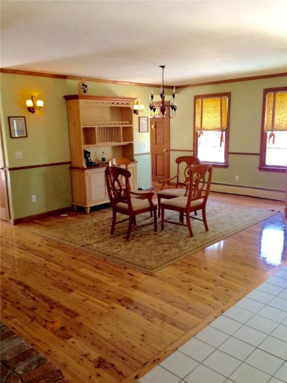 247 Nicholas Road Coventry, RI 02827 - Photo 10 of 34 DINING ROOM
