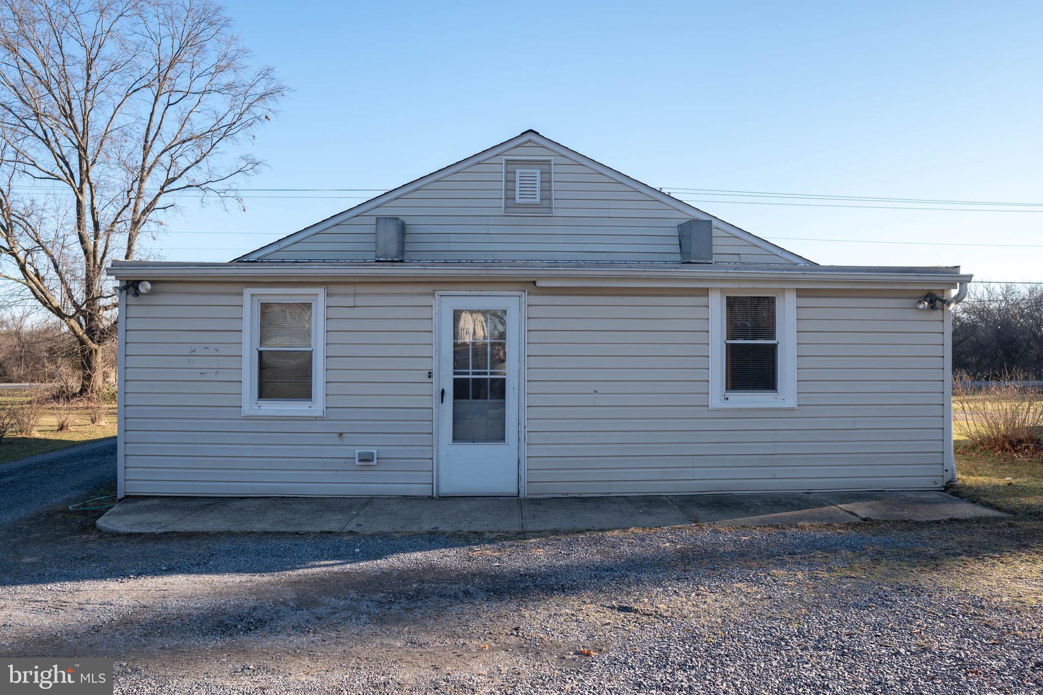 3416 Papermill Road Winchester, VA 22602 - Photo 5 of 30 Gallery Image 5