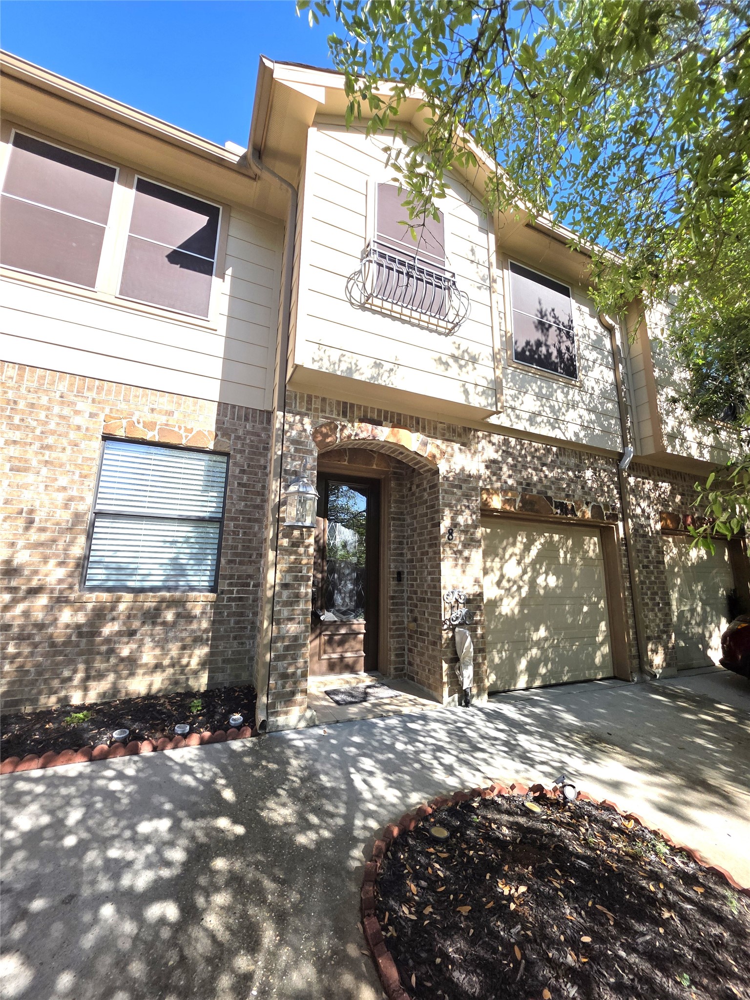 a view of a building entrance