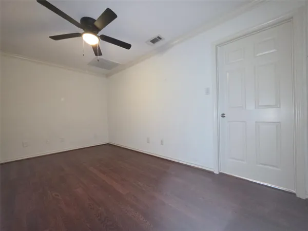 $1,975 | 1898 Longmire Road, Unit 8, Conroe, TX 77304