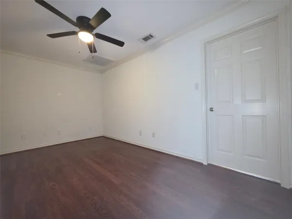 $1,875 | 1898 Longmire Road, Unit 8, Conroe, TX 77304
