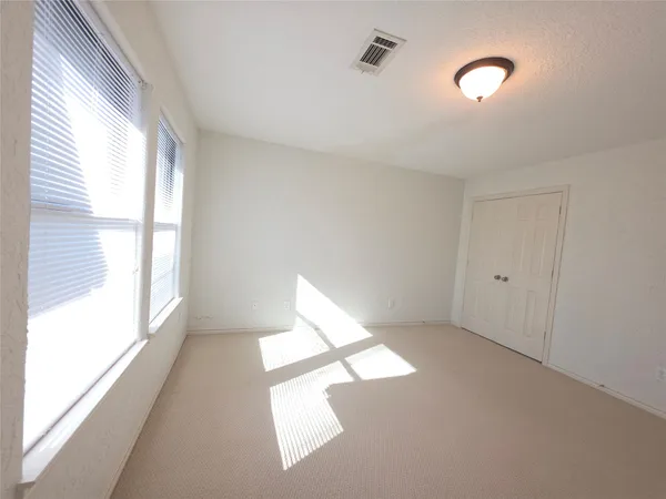 $1,975 | 1898 Longmire Road, Unit 8, Conroe, TX 77304