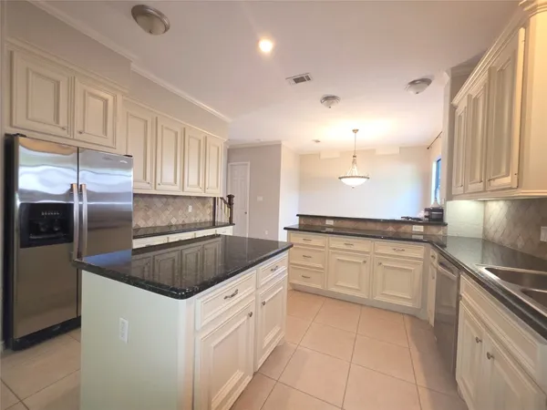 $1,875 | 1898 Longmire Road, Unit 8, Conroe, TX 77304