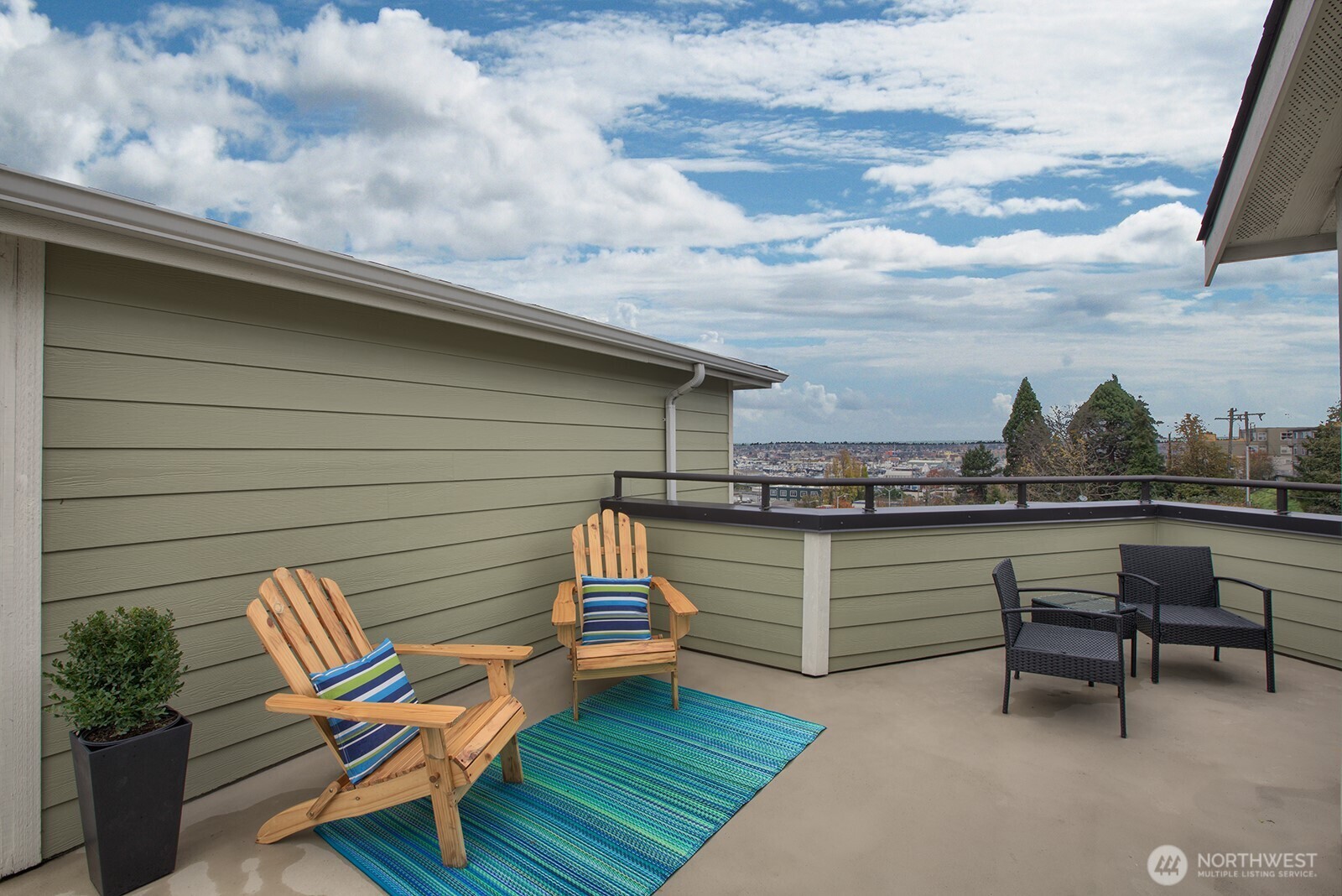 3232 15th Avenue West Seattle, WA 98119 - Photo 13 of 19