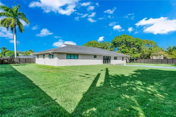 $1,895,000 | 12751 Southwest 92nd Court, Miami, FL 33176
