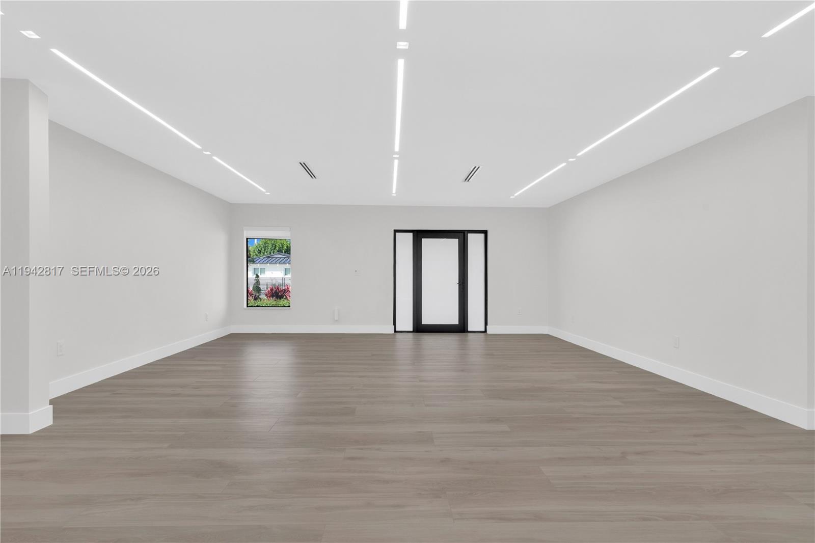 12751 Southwest 92nd Court Miami, FL 33176 - Photo 6 of 42