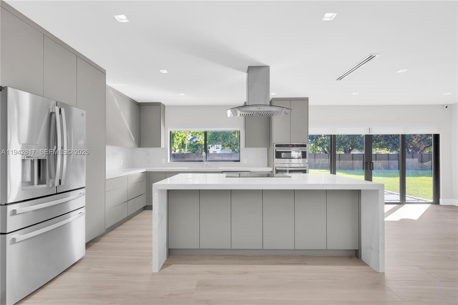 12751 Southwest 92nd Court Miami, FL 33176 - Photo 8 of 42