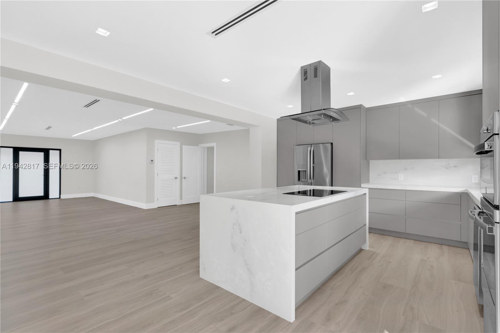 12751 Southwest 92nd Court Miami, FL 33176 - Photo 9 of 42