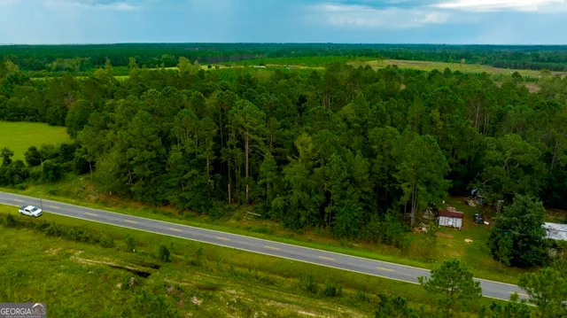 a view of a outdoor space