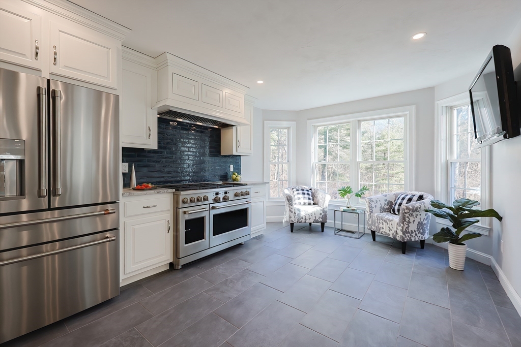 21 Riverside Road Franklin, MA 02038 - Photo 13 of 42