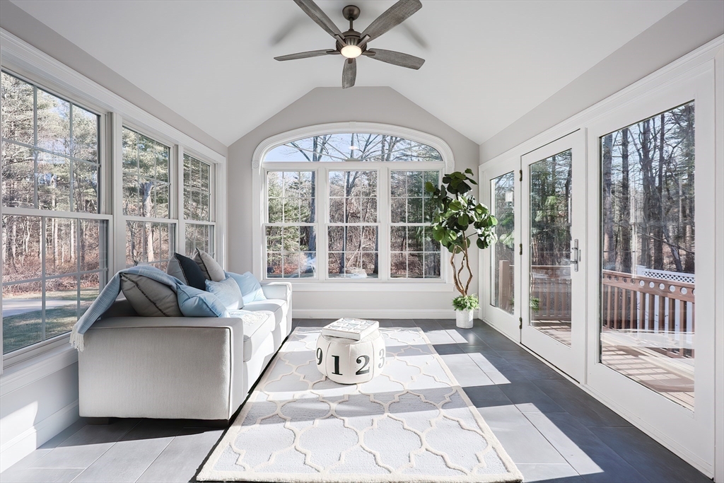 21 Riverside Road Franklin, MA 02038 - Photo 22 of 42