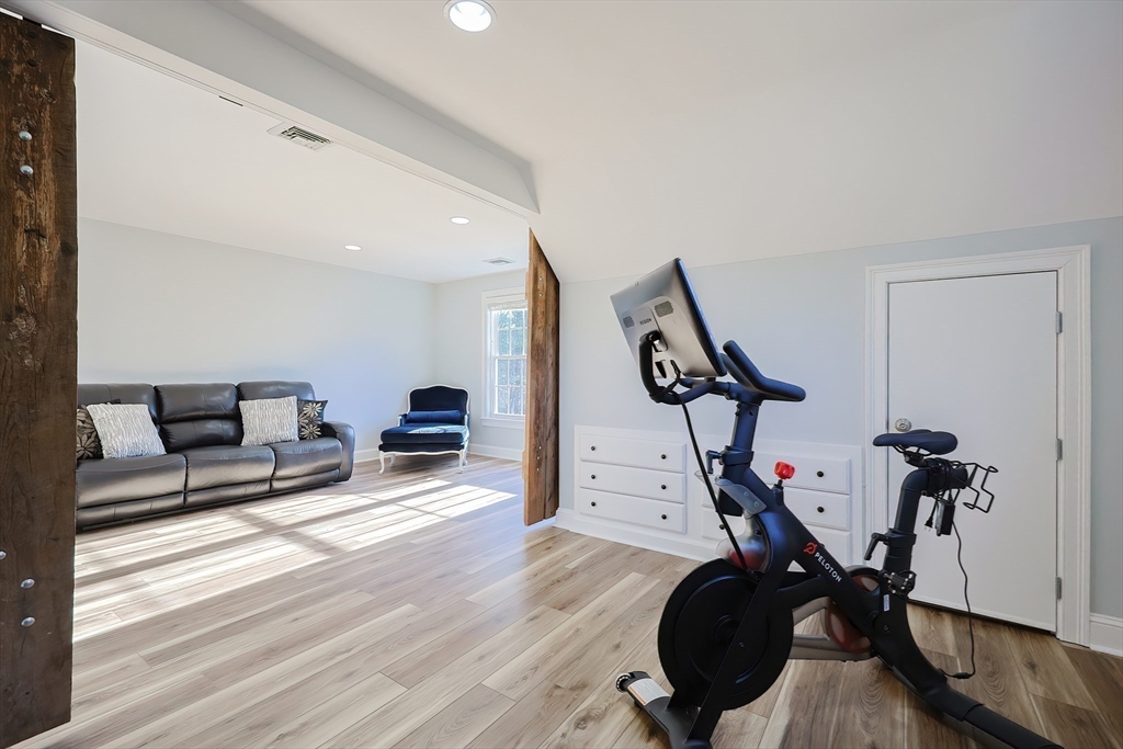 21 Riverside Road Franklin, MA 02038 - Photo 34 of 42