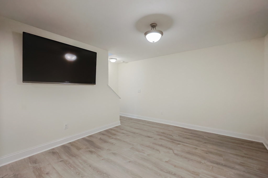 21 Riverside Road Franklin, MA 02038 - Photo 35 of 42