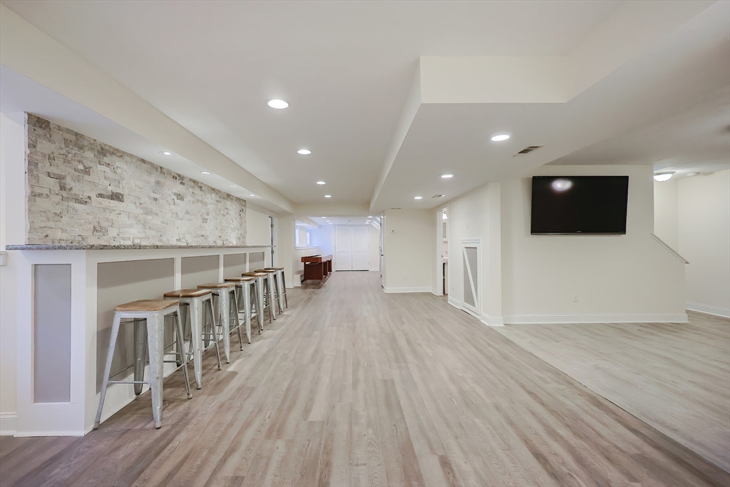 21 Riverside Road Franklin, MA 02038 - Photo 6 of 42