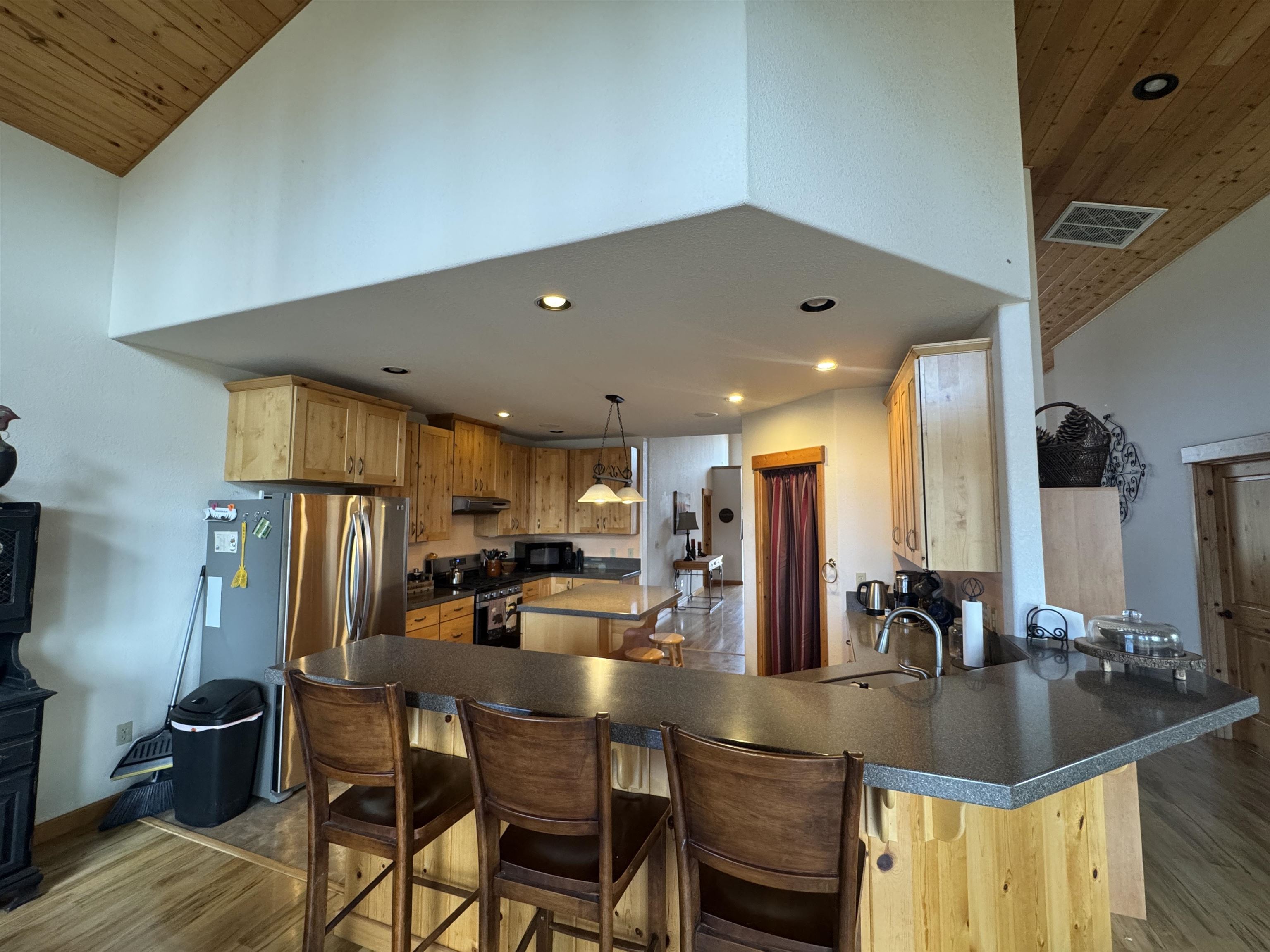 7051 Rim Drive Chester, CA 96020 - Photo 19 of 26 Gallery Image 19