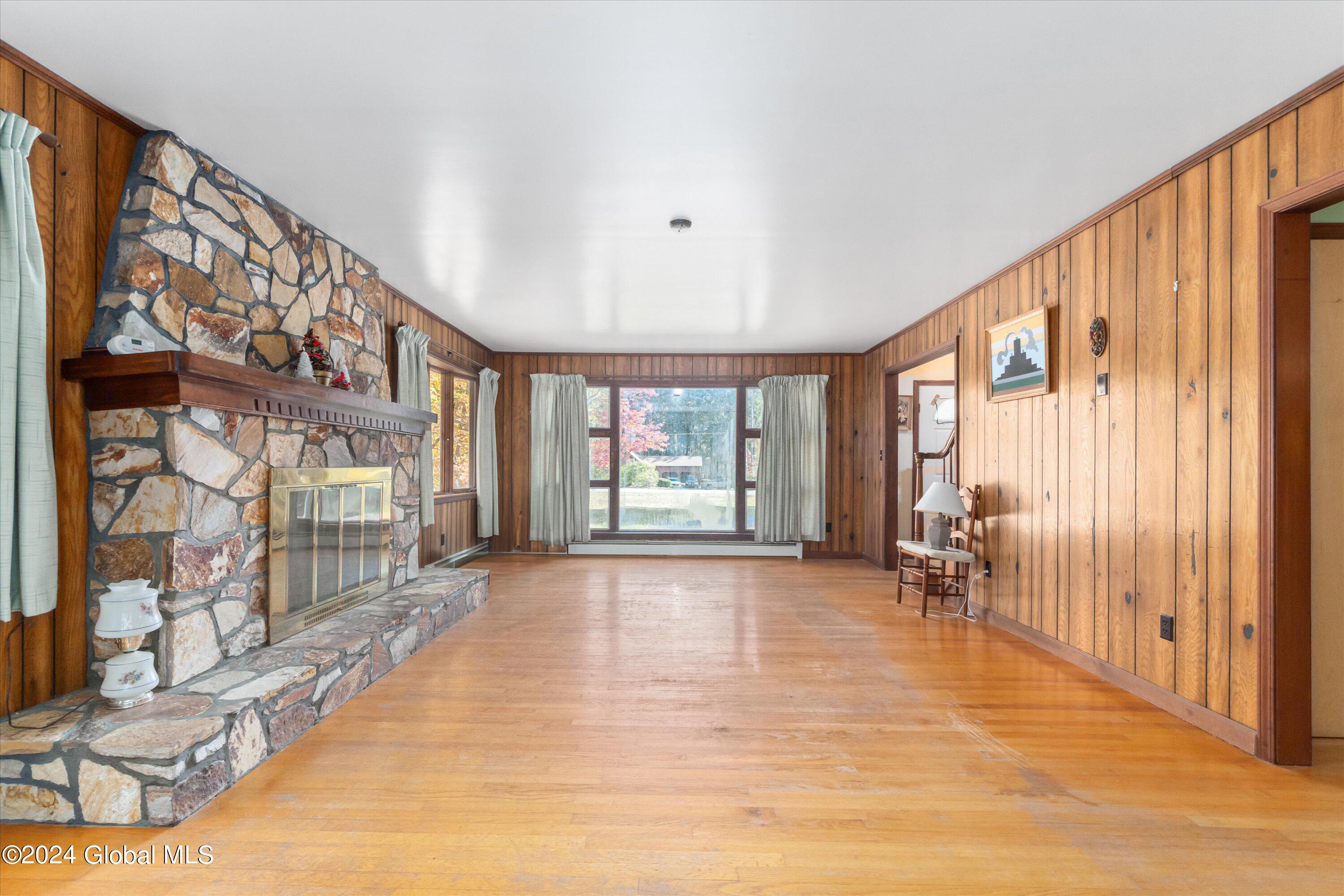 206 Van Aernem Road Malta, NY 12020 - Photo 4 of 39 29-DSC00832