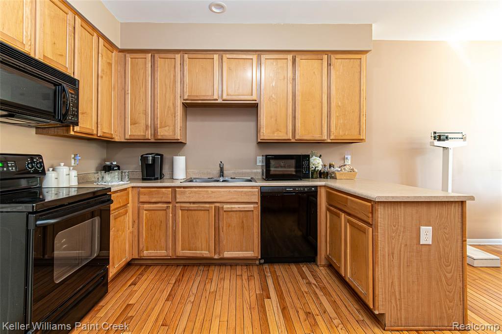 41544 Mitchell Road Novi, MI 48377 - Photo 14 of 43