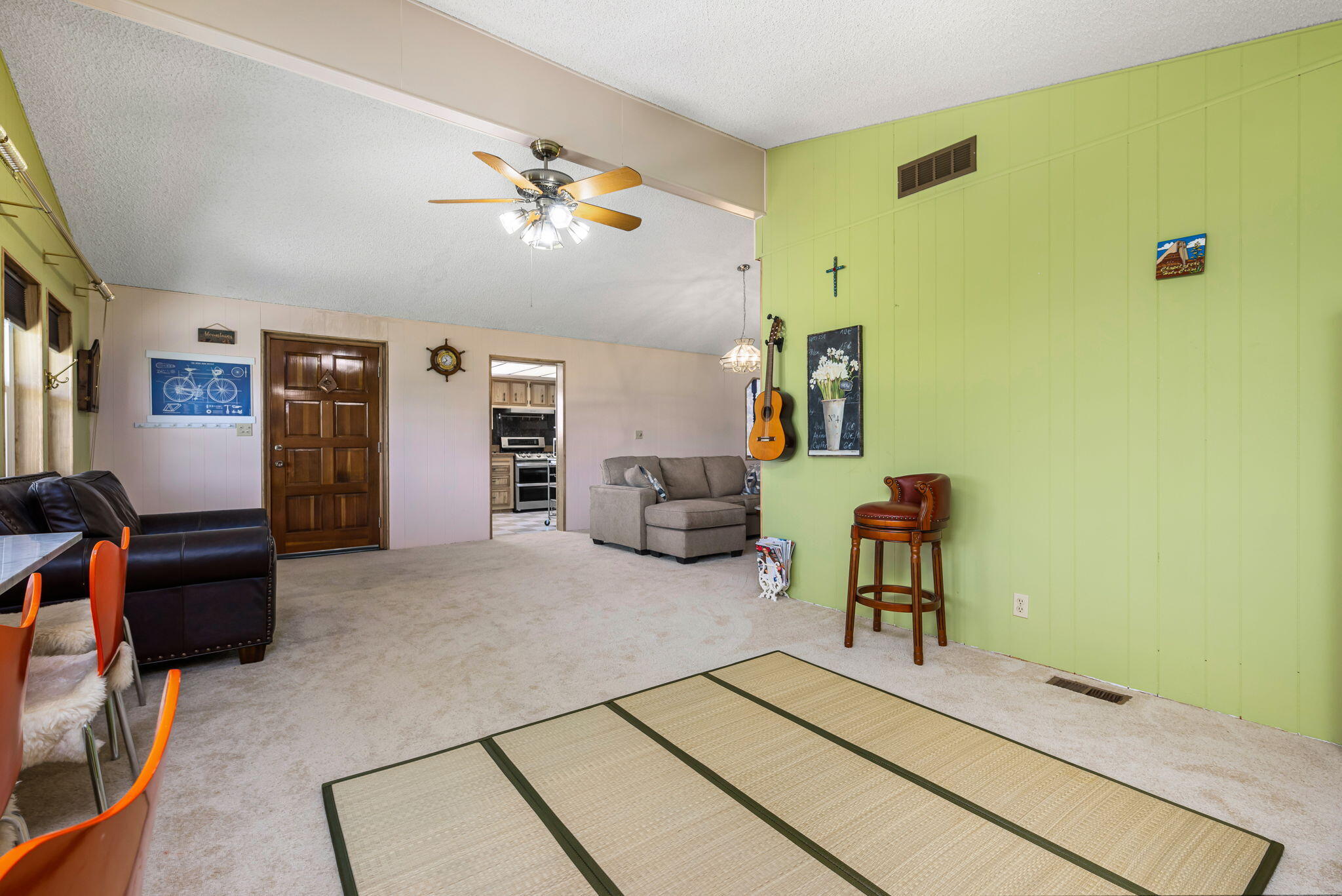 33204 Laredo Circle Thousand Palms, CA 92276 - Photo 22 of 62 a living room with furniture