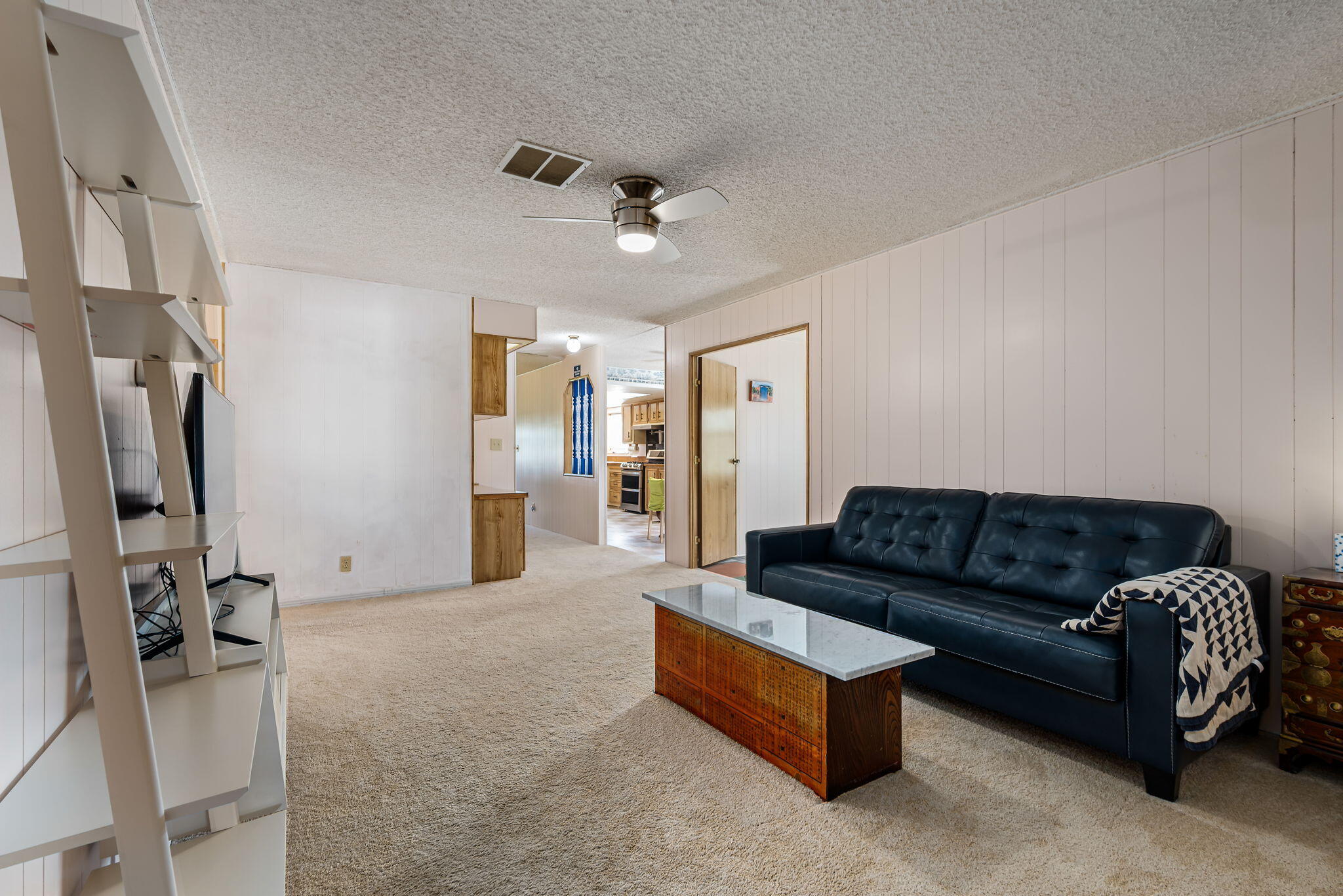 33204 Laredo Circle Thousand Palms, CA 92276 - Photo 38 of 62 a living room with furniture
