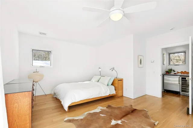 $4,600,000 | 54 Gardiner Drive, Amagansett, NY 11930