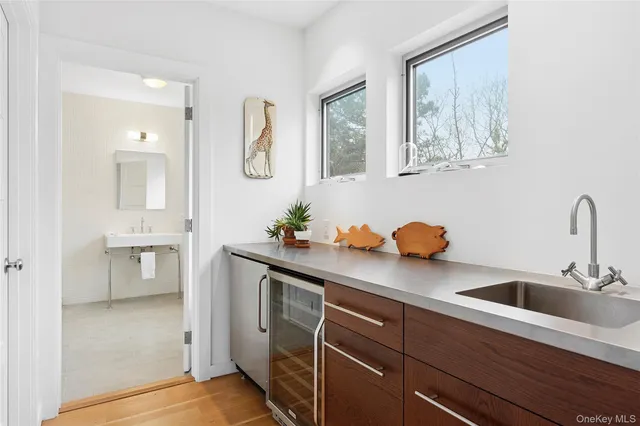 $4,600,000 | 54 Gardiner Drive, Amagansett, NY 11930