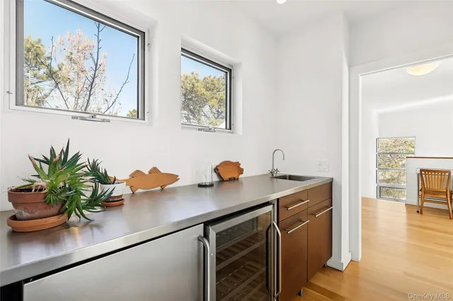 $4,600,000 | 54 Gardiner Drive, Amagansett, NY 11930