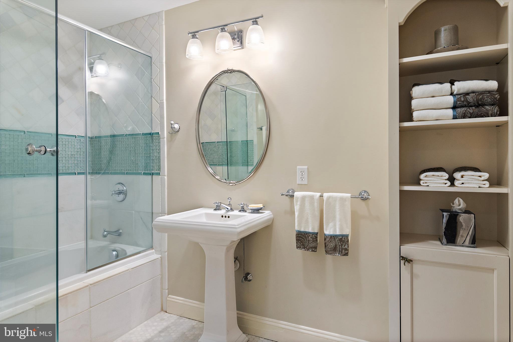 403 Beards Dock Crossing Annapolis, MD 21403 - Photo 57 of 96 Full bath for second bedroom, walk-in closet