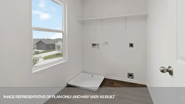 $199,990 | 504 Wild Goose Drive, Luling, TX 78648