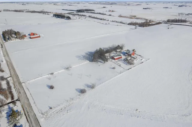 $399,500 | 11410 Waterman Road, Waterman, IL 60556