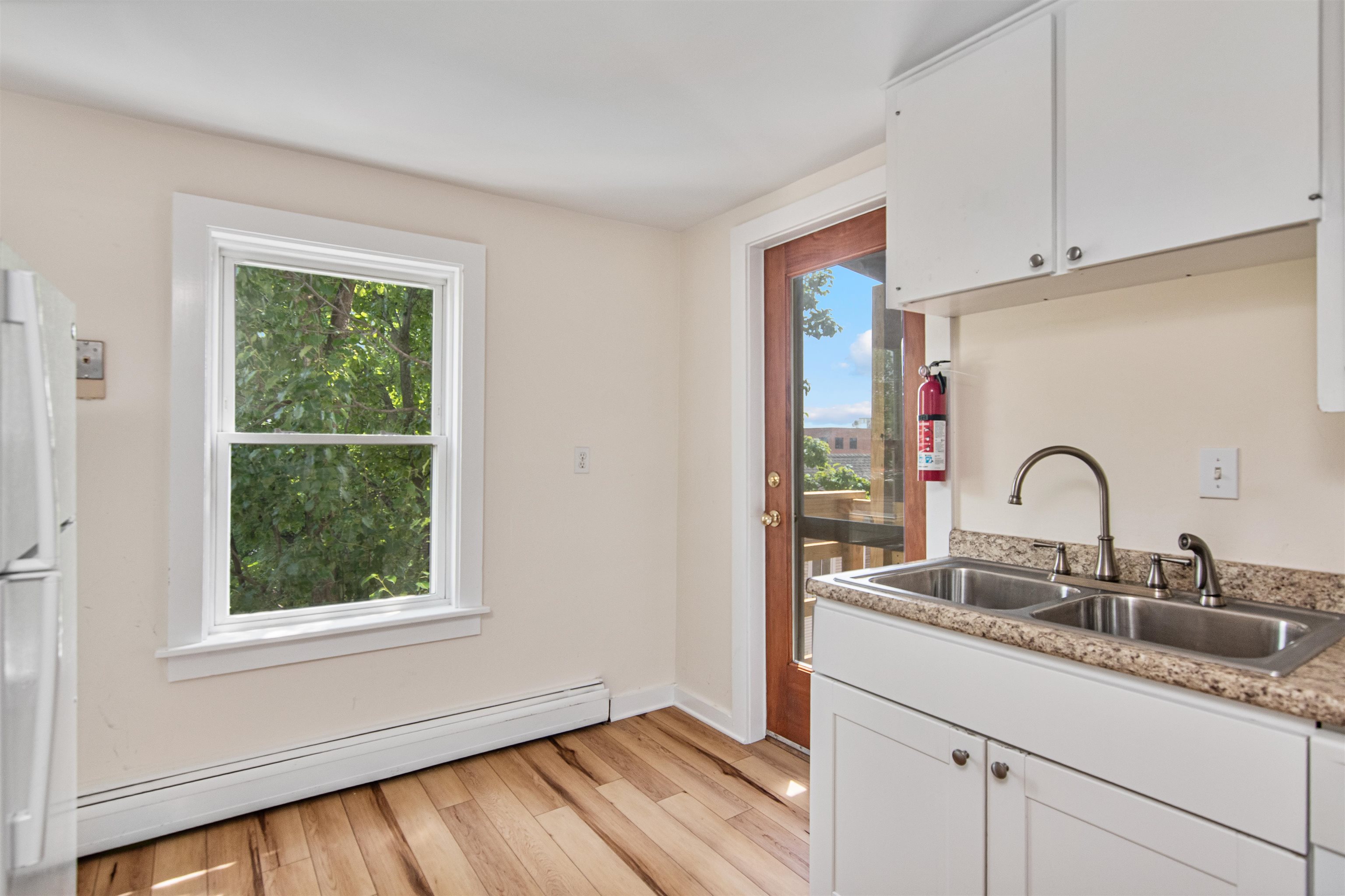 89 College Street, Unit A2 Burlington, VT 05401 - Photo 17 of 38