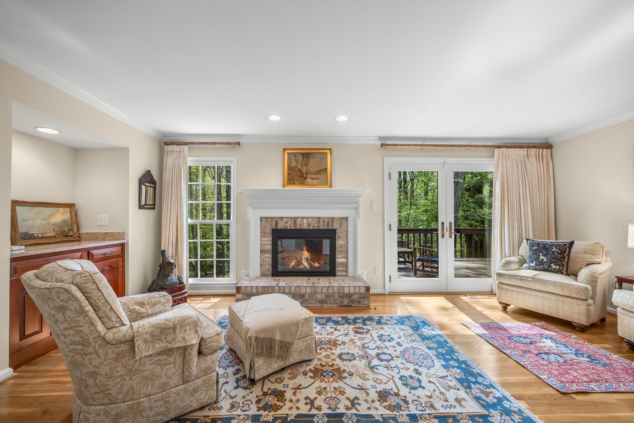 718 Ridge Drive McLean, VA 22101 - Photo 17 of 61 French Doors open you large Deck