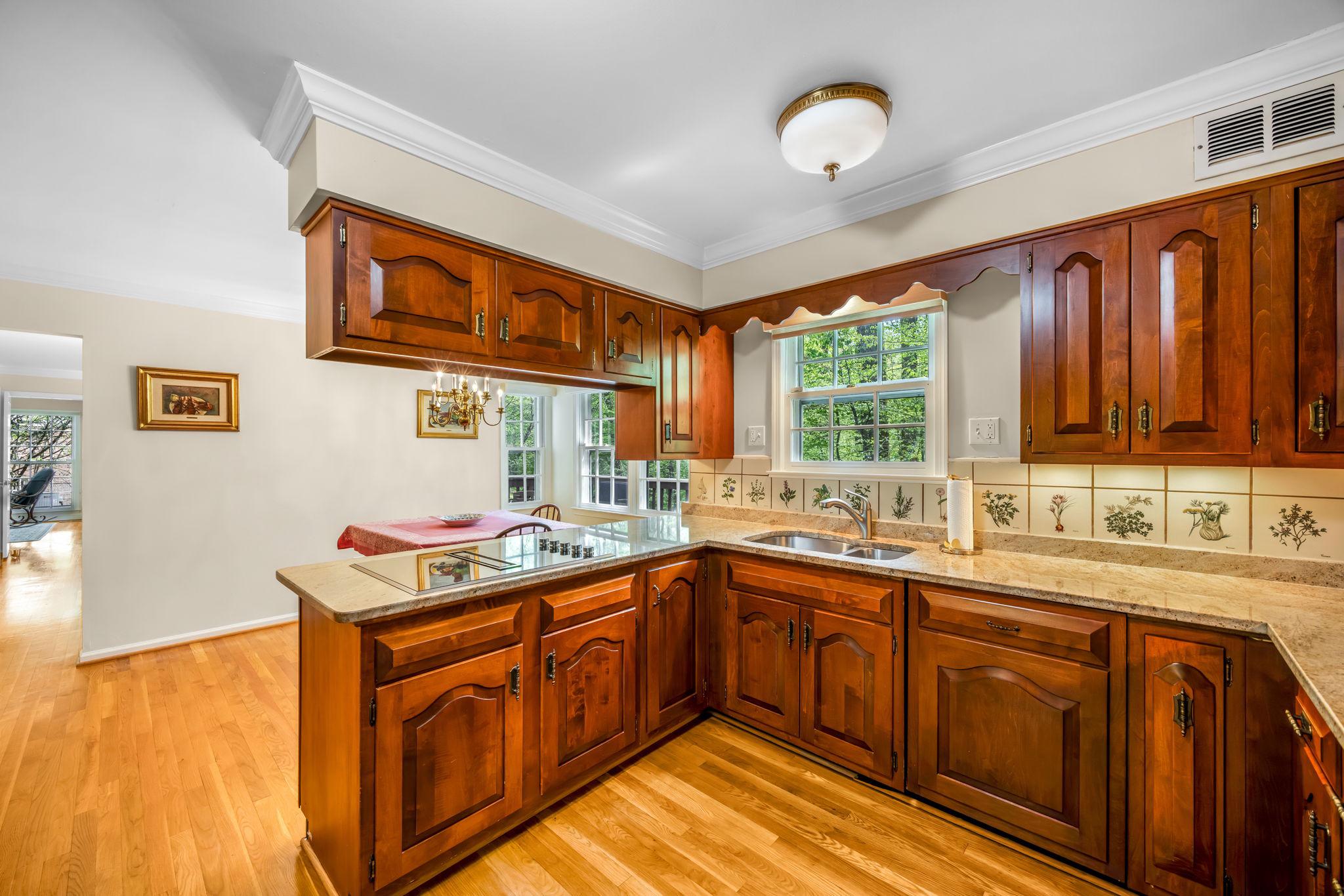 718 Ridge Drive McLean, VA 22101 - Photo 31 of 61 Convenient Peninsula