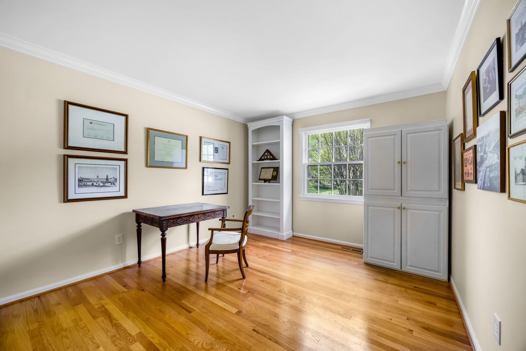 718 Ridge Drive McLean, VA 22101 - Photo 41 of 61 Upper Level Bedroom