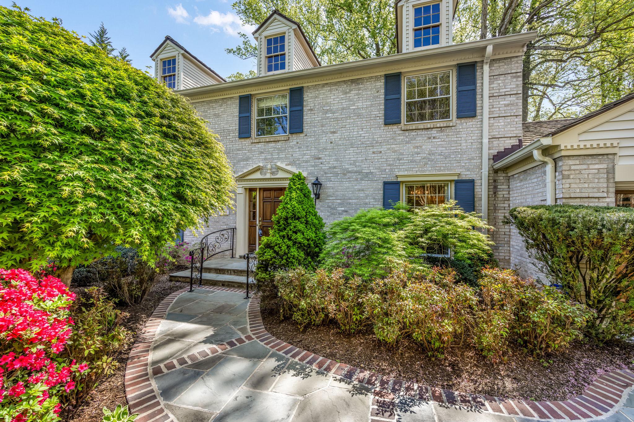718 Ridge Drive McLean, VA 22101 - Photo 5 of 61 Gallery Image 5